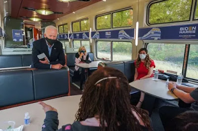 Joe-Biden-on-a-train-ride-through-Ohio.jpg