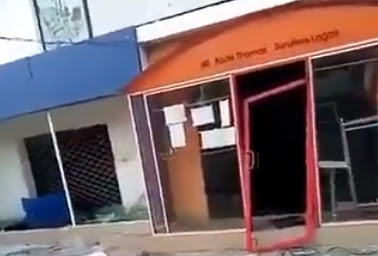 surulere%2Bstore%2Blooting.jpg