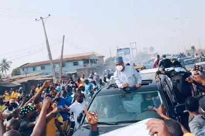 Saraki-creating-a-gridlock-on-Saturday.jpg