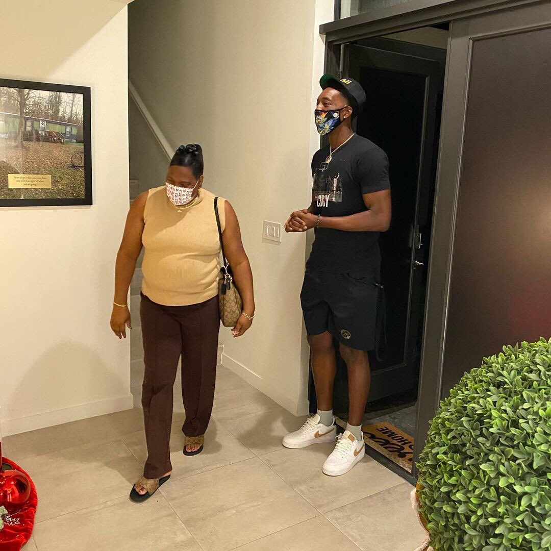 NBA%2Badebayo%2Bsurprises%2Bmom%2Bwith%2Ba%2Bhouse1.jpg