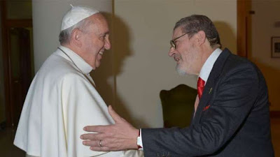 Pope%2BFrancis%2Bloses%2Bpersonal%2Bdoctor%2Bto%2BCOVID-19.jpg