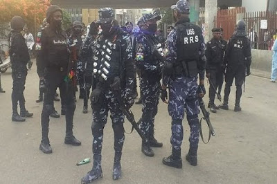 Policemen%2Bto%2Bremain%2Bat%2BLekki%2Btollgate%2Btill%2Bfurther%2Bnotice.jpg