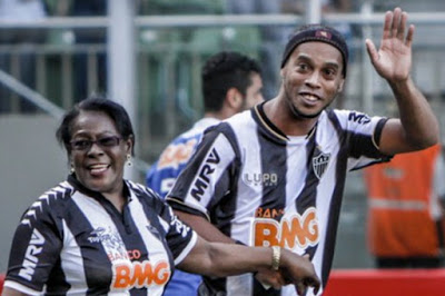 ronaldiho.jpg