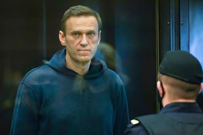 Putin%2527s%2Bcritic%2BNavalny%2Bgoes%2Bon%2Bhunger%2Bstrike%2Bin%2Bprison.jpg