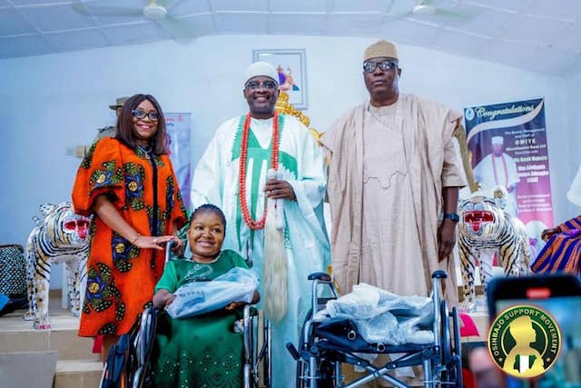 Ojudu-right-Oba-Adeagbo-Ebi-Awosika-and-Abosede-Okeowo