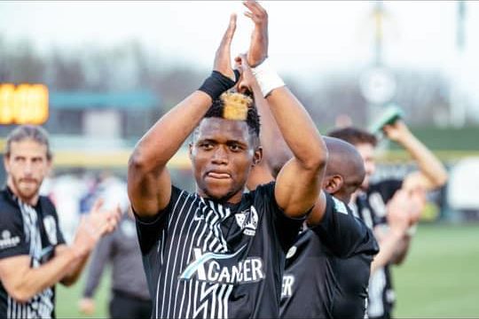 U.S. charges 6 Nigerians, Ghanaian soccer star, Osumanu over romance scam