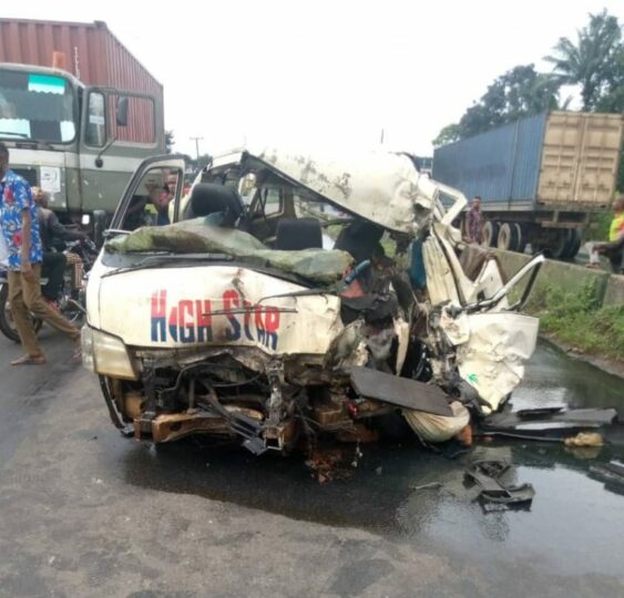 Bus driver carrying stolen crude oil dies in Anambra road accident Bus driver carrying stolen crude oil dies in Anambra road accident