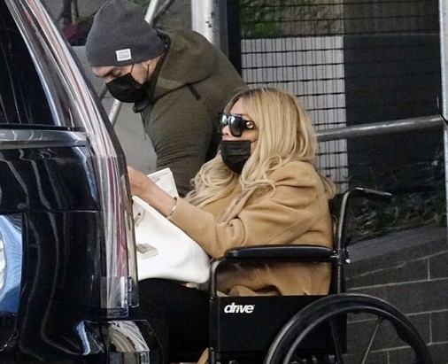 Talk show host Wendy Williams spotted in wheelchair Talk show host Wendy Williams spotted in wheelchair