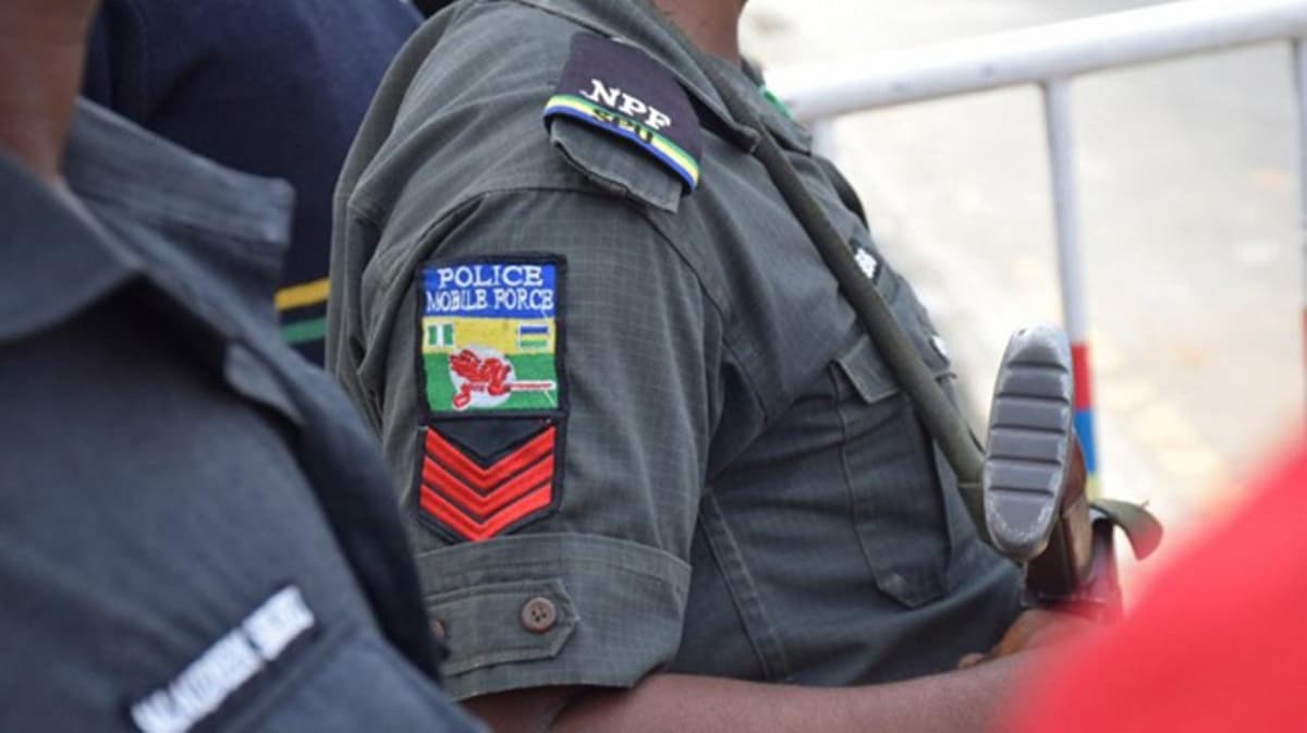 Policeman gun down soldier at Borno Palace Policeman gun down soldier at Borno Palace