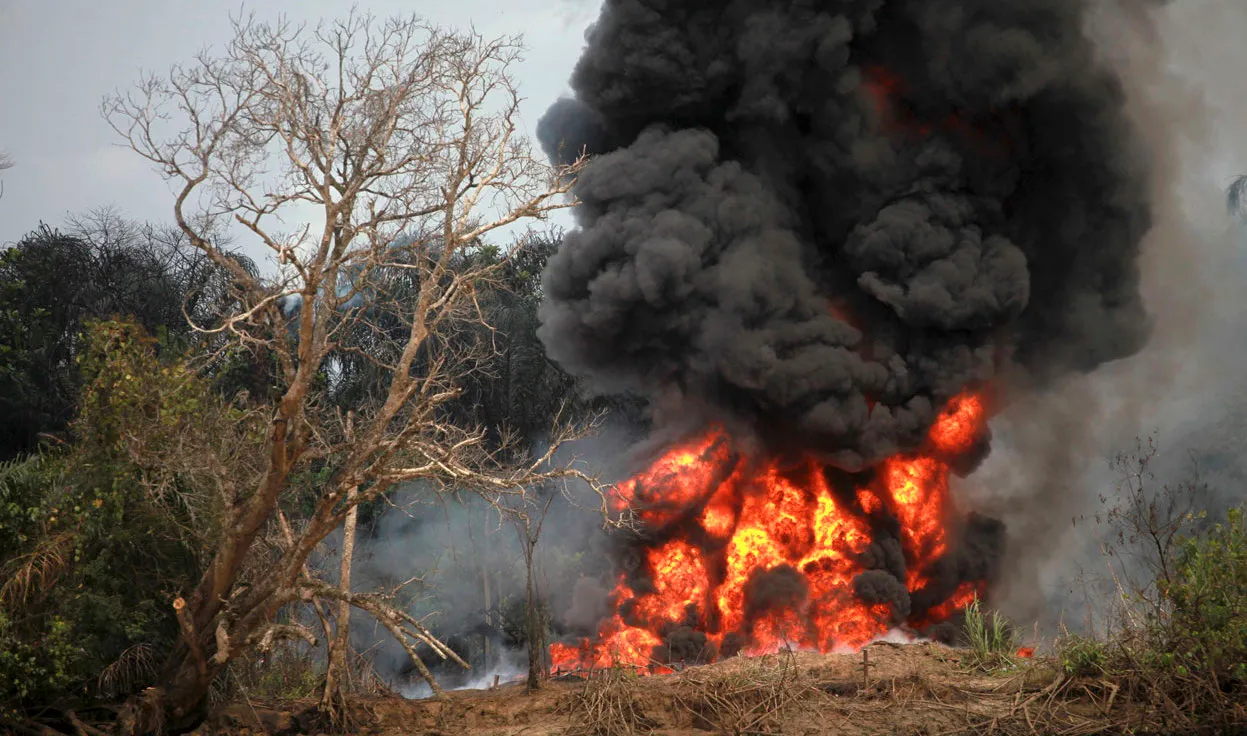10 feared dead as explosion rocks illegal refinery in Abia 10 Feared Dead As Explosion Rocks Illegal Refinery In Abia