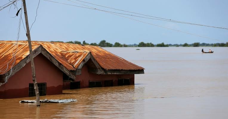 Floods: Panic As Corpses Float In Bayelsa, Delta Cemeteries Floods: Panic As Corpses Float In Bayelsa, Delta Cemeteries