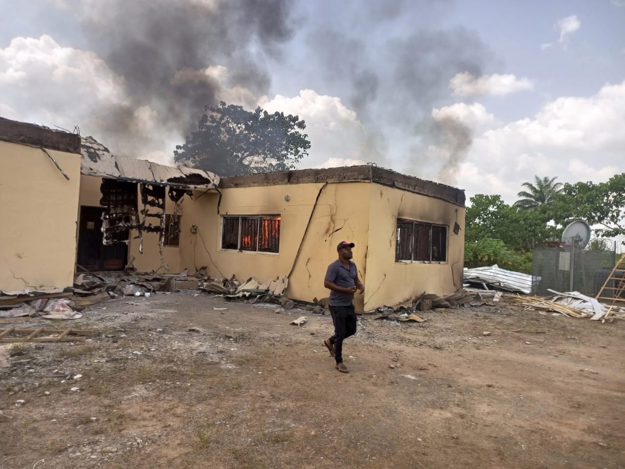 INEC office set ablaze, 340 Ballot boxes, other properties destroyed in Ebonyi INEC office set ablaze, 340 Ballot boxes, other properties destroyed in Ebonyi