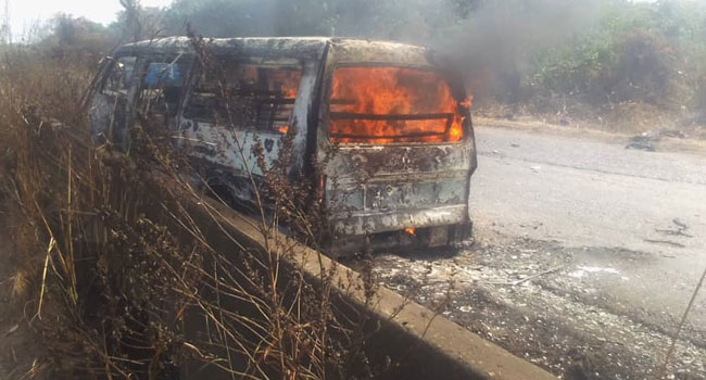 Sagamu-Benin Driver Unhurt As Seven Burn To Death In Sagamu-Benin Expressway Accident