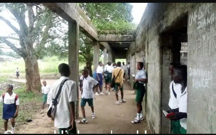 Police arrest four Rivers students over classroom romance Police arrest four Rivers students over classroom romance