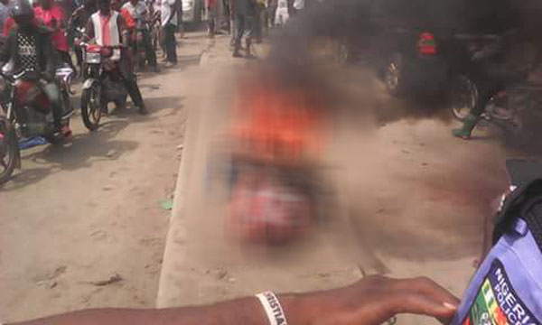 Ablase Petrol seller sets friend ablaze over charger