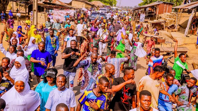 Jubilation in Osun as Oyetola leads road procession (Photos)