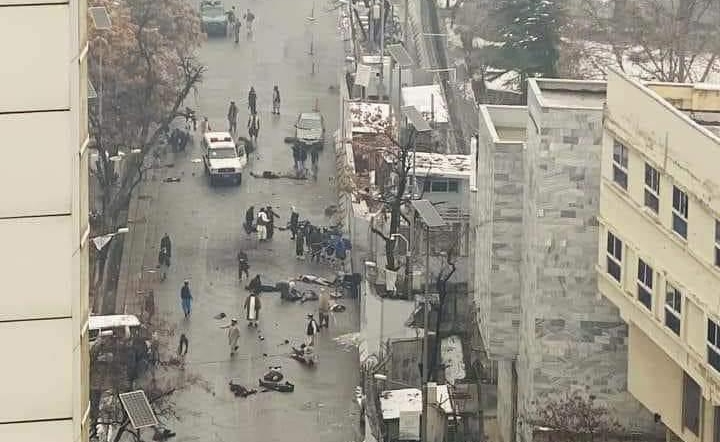esplosione-kabulKabul: Suicide Bomber Leaves 36 Dead Kabul
