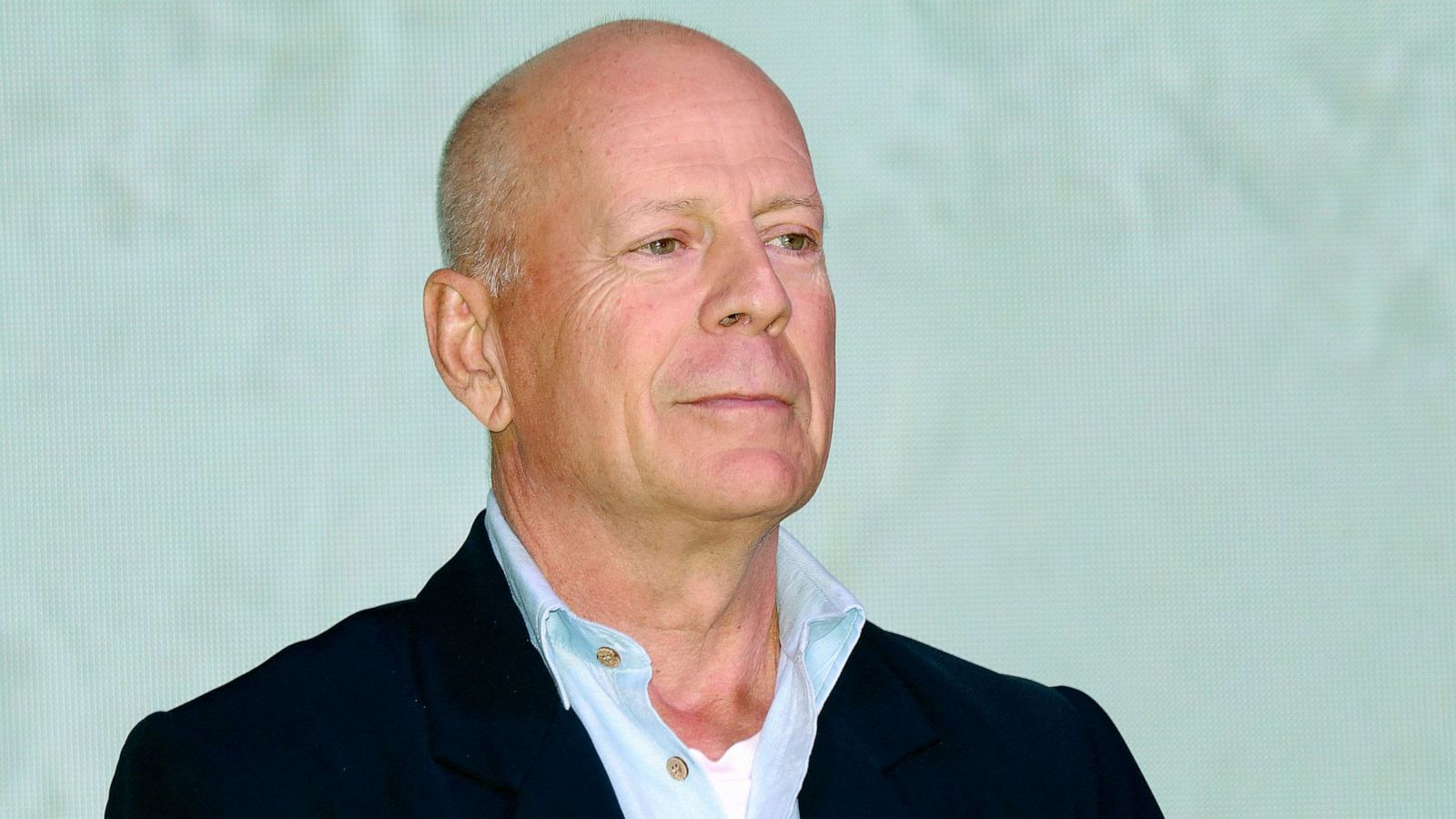 Bruce Willis diagnosed with dementia Bruce Willis diagnosed with dementia