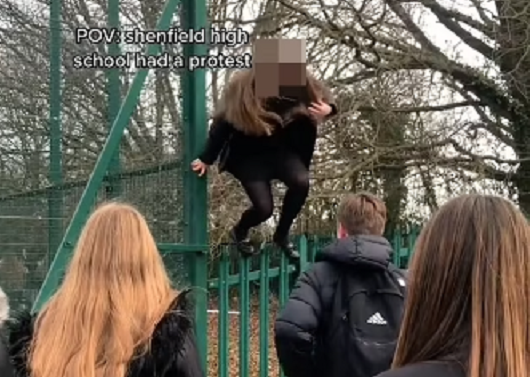 TikTok Protests' Rock UK Schools Over Introduction Of UNISEX TOILETS 1 UK Schools