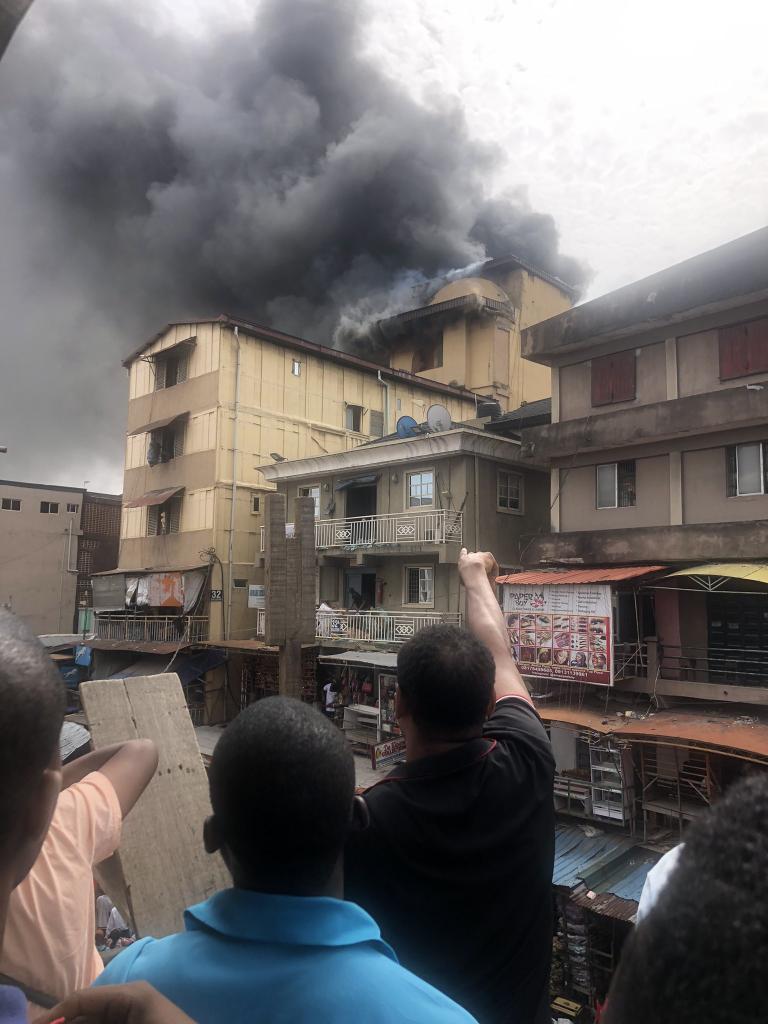 Fire Razes Five-Storey Building In Balogun Market Lagos