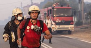 Wildfires continue to eat up Greece’s Island Wildfires continue to eat up Greece's Island