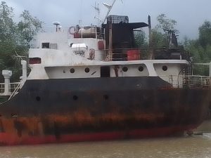 vessel of stolen crude oil 