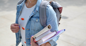 From Uncertainty to Clarity: Harnessing College Counseling for Degree Decisions From Uncertainty to Clarity: Harnessing College Counseling for Degree Decisions