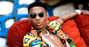 Wizkid loses £100,000 ring at London concert Wizkid loses £100,000 ring at London concert