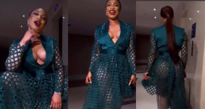 Ladies, would you rock this Tonto Dikeh’s outfit? Ladies, would you rock this Tonto Dikeh's outfit?