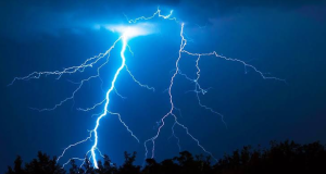 Thunderstorm kills three kwara kidnappers Thunderstorm