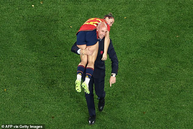 New photo shows Spanish FA president lifting World Cup star on his shoulder