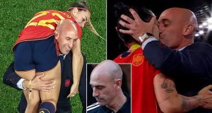 New photo shows Spanish FA president lifting World Cup star on his shoulder New photo shows Spanish FA president lifting World Cup star on his shoulder