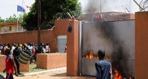 Fire razes storey building in Anambra Fire razes storey building in Anambra