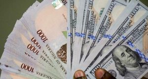 Fuel marketers push for fresh price hike as Naira crumbles to 920/$ Fuel marketers push for fresh price hike as Naira crumbles to 920/$