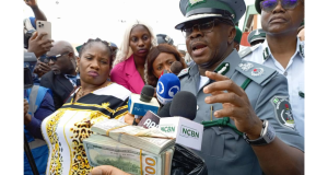 Customs reject N50m bribe from suspected smuggler Customs reject N50m bribe from suspected smuggler