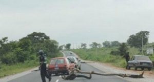 IGP squad arrests Police, Immigration officers over Illegal checkpoint IGP squad arrests Police, Immigration officers over Illegal checkpoint