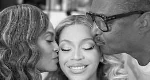 Beyoncé shares rare photo with her parents Beyoncé shares rare photo with her parents