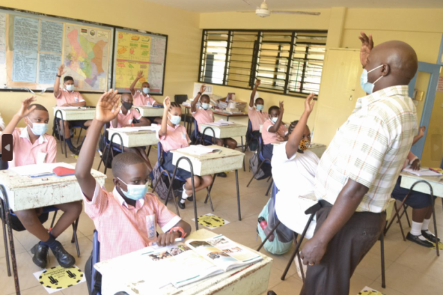 Edo returns to 5-day classes for primary, JSS pupils