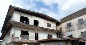 Two injured as building with 500 rooms collapse in Lagos Two injured as building with 500 rooms collapse in Lagos