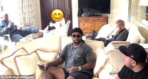 Kanye West stops pedicure after nail tech hurt Kanye West stops pedicure after nail tech 'hurt' him