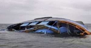 Boat capsizes with 22 passengers in Niger Boat capsizes with 22 passengers in Niger