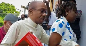 EFCC detains Emefiele after his release by DSS EFCC detains Emefiele after his release by DSS