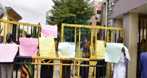 NIPOST staff protest against CEO appointed by President Tinubu NIPOST staff protest against CEO appointed by President Tinubu