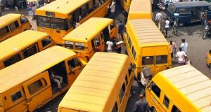 Lagos impounds 100 vehicles for illegal parking Lagos impounds 100 vehicles for illegal parking