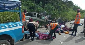 13 injured in Lagos-Ibadan expressway multiple crash 13 injured in Lagos-Ibadan expressway multiple crash