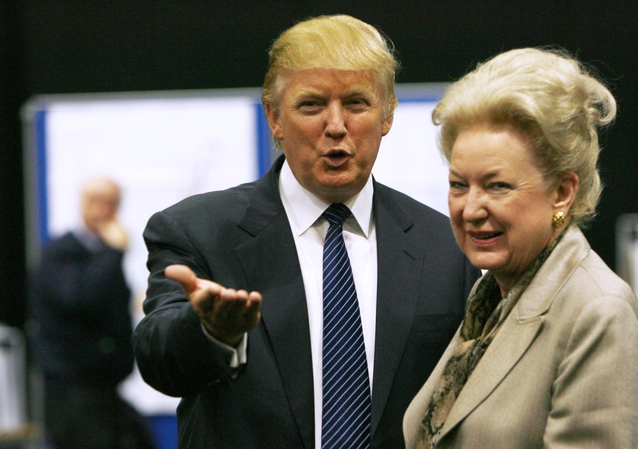 Ex-President Trump's sister dies