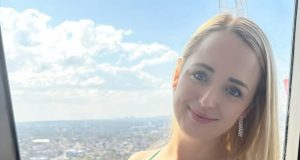 P.o.r.n star’s pet python bites partner’s pen!s!!!