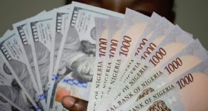 Naira falls to N1, 000/$ in official market Naira falls to N1, 000/$ in official market