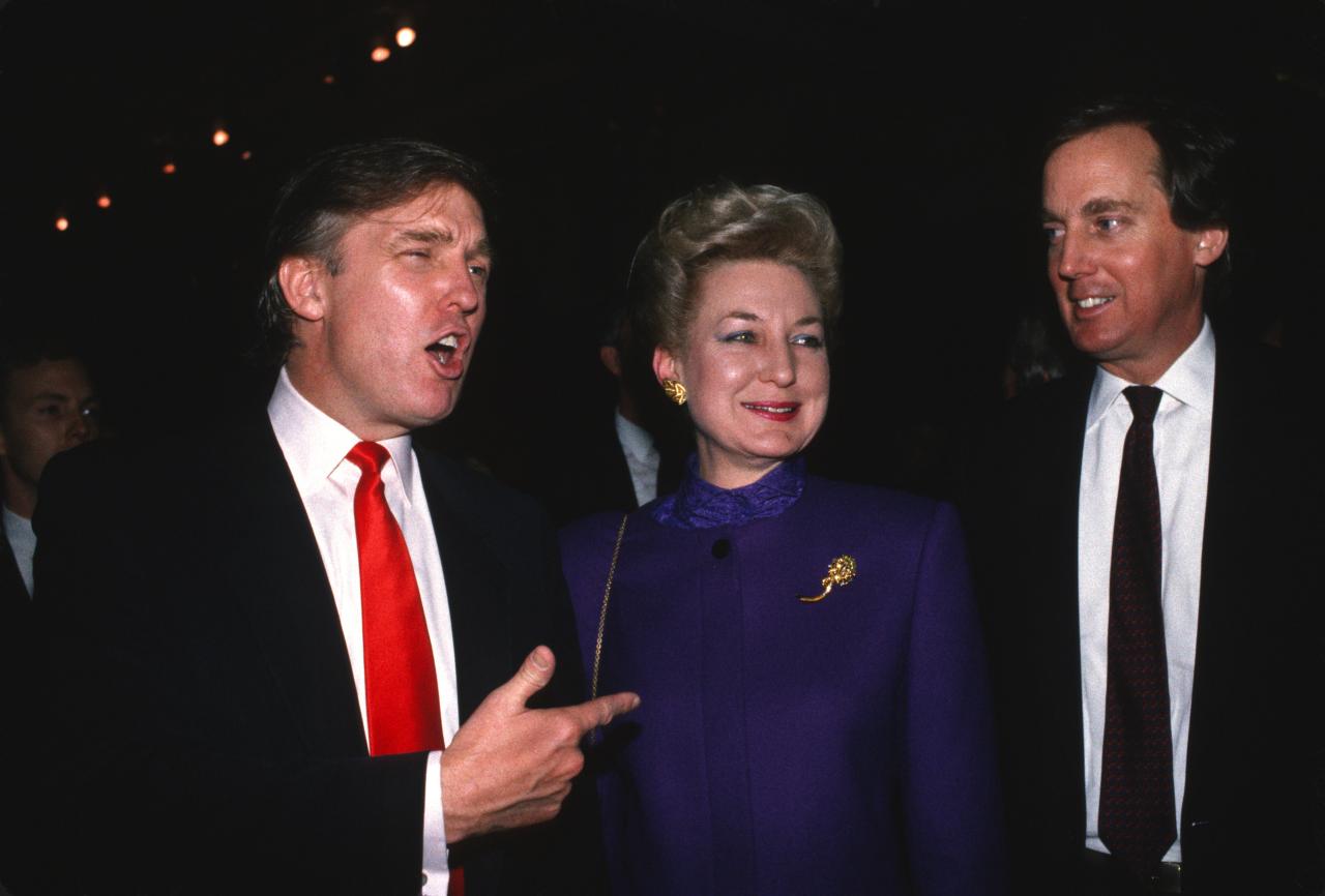 Donald Trump with sister Maryanne Trump Barry and brother Robert Trump in April 1990