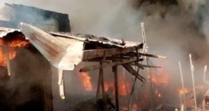 Fire razes Kogi Central Market Fire razes Kogi Central Market